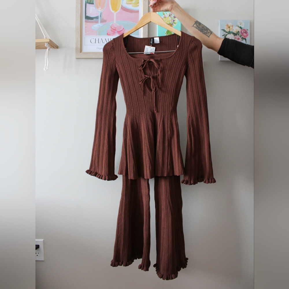H&M Divided 2-Piece Set